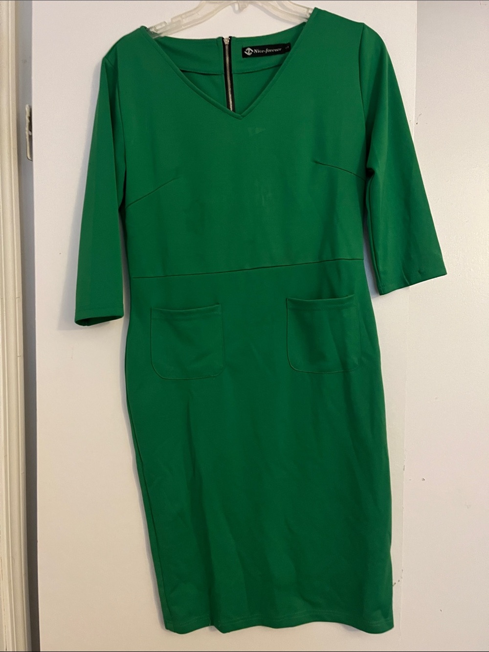 Emerald Green V-Neck Midi Dress with Pockets